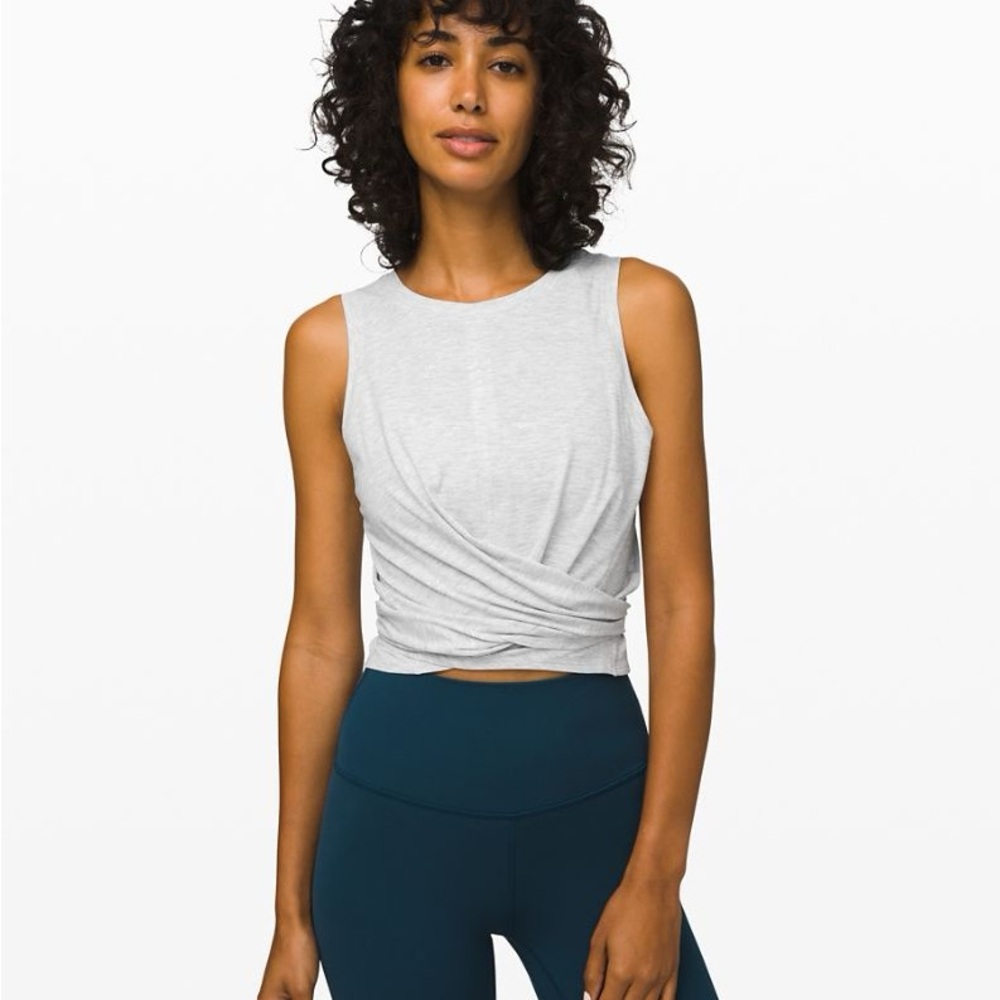 Lululemon time to restore tank top - Picture 7 of 8